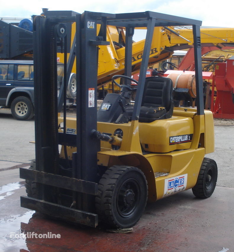 Caterpillar GP20 gas forklift