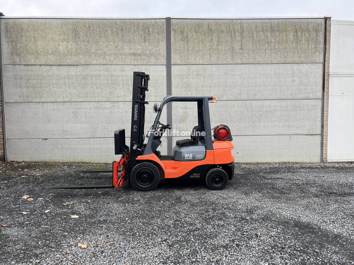 Toyota 42-7FGF25  gas forklift