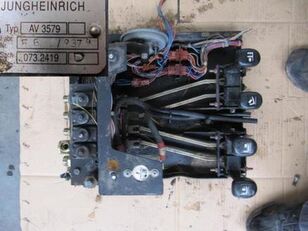 Jungheinrich AV 3579 hydraulic distributor for Linde diesel forklift