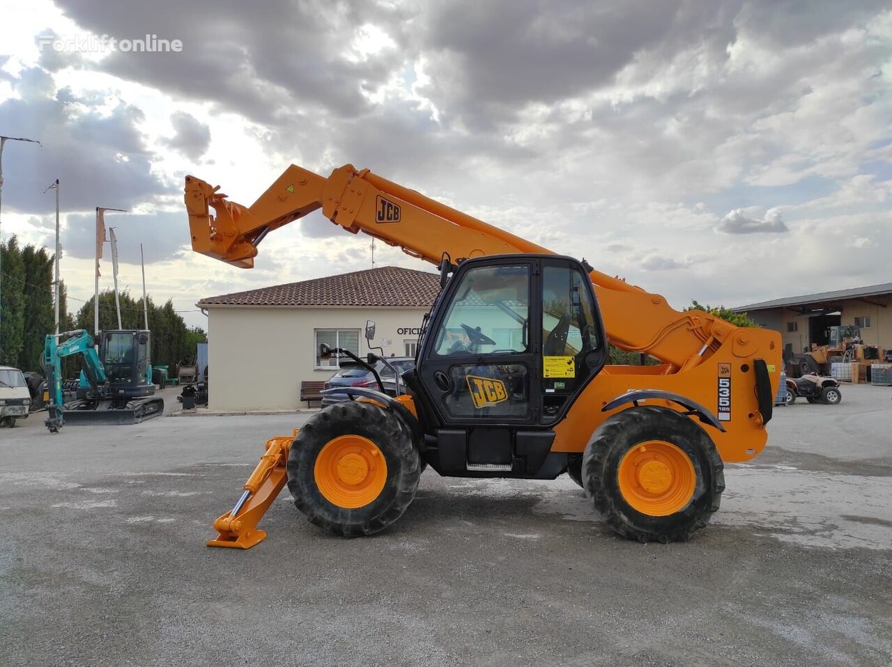 JCB 535-125 telehandler